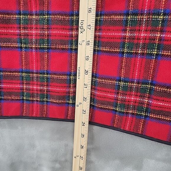 Gap Womens Plaid Vest Size Medium Quilted Lining Red Tartan Thread Pull - Picture 9 of 9